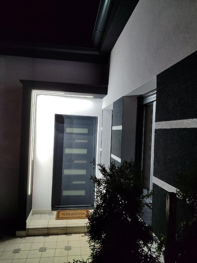 Dusanovac Rubikon Free Parking Apartmani מראה חיצוני תמונה